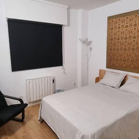 Habitacion Privada En El Centro De Мадрид Екстериор снимка