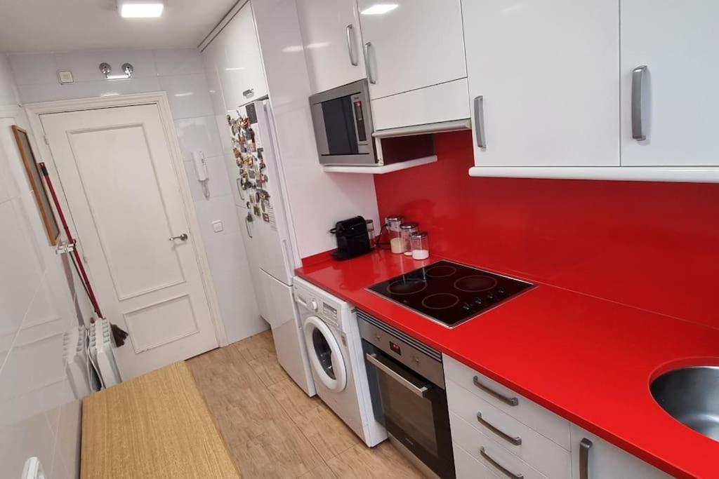 Habitacion Privada En El Centro De Мадрид Екстериор снимка