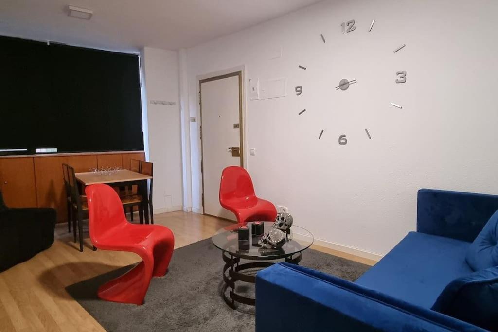 Habitacion Privada En El Centro De Мадрид Екстериор снимка